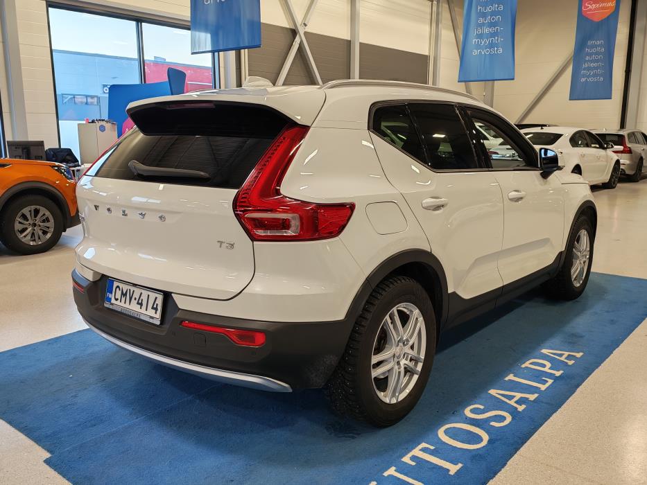 VOLVO XC40 2020