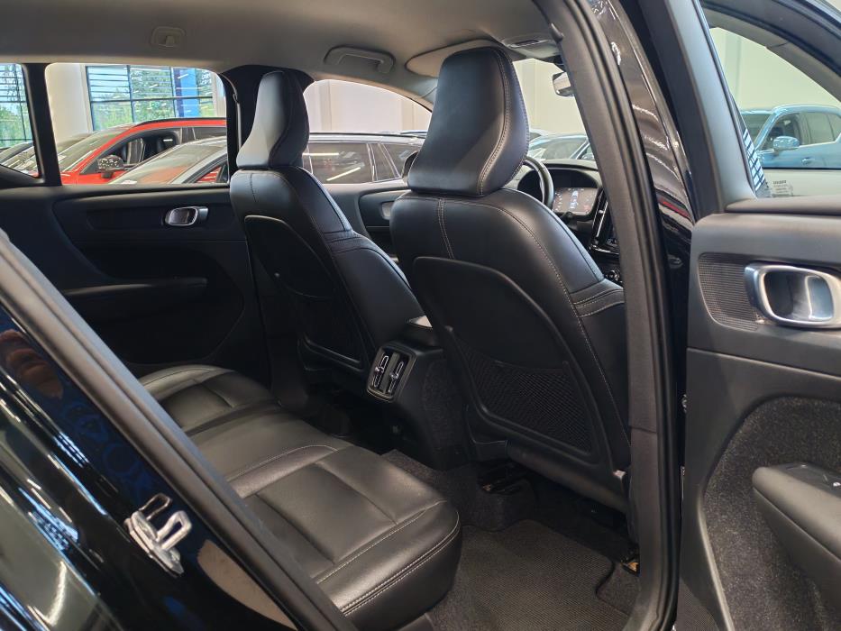 VOLVO XC40 2020