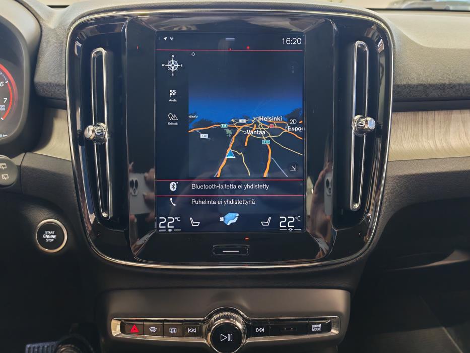 VOLVO XC40 2020