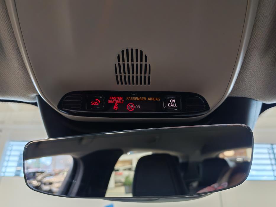 VOLVO XC40 2020