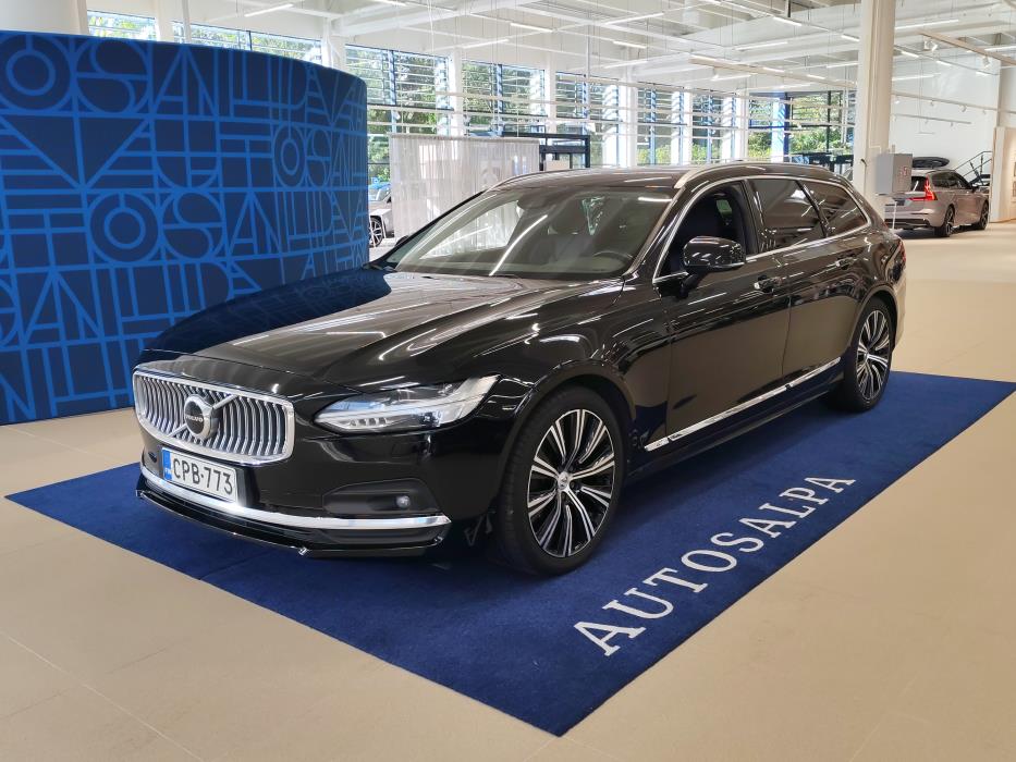 VOLVO V90 2021