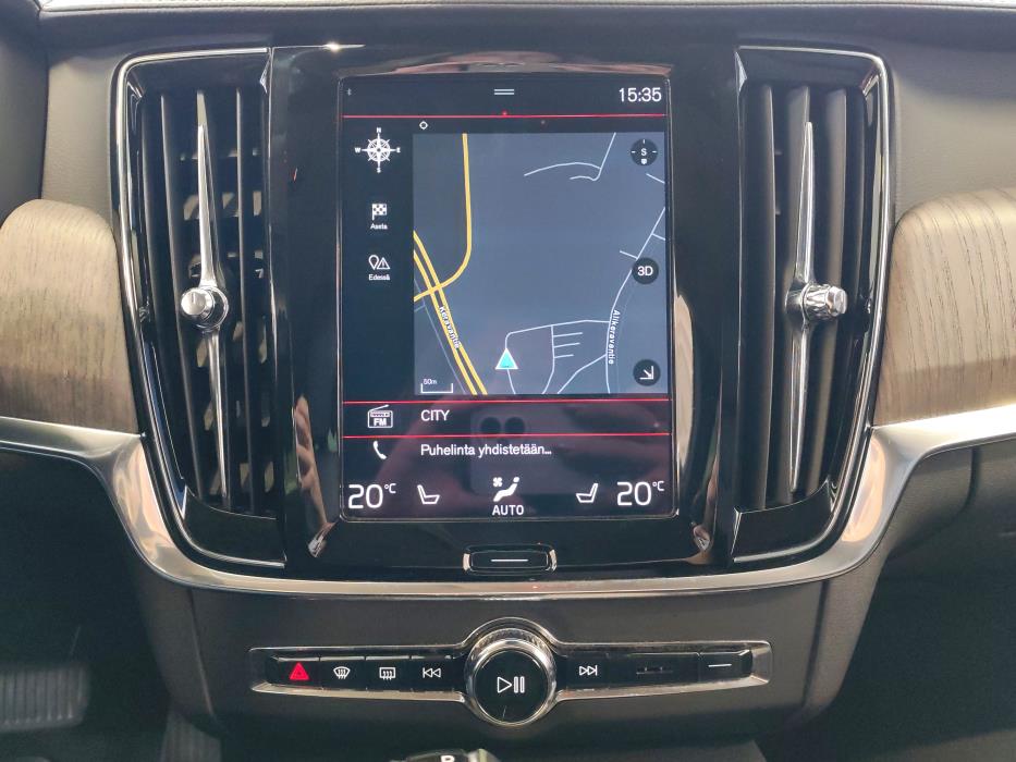 VOLVO V90 2021