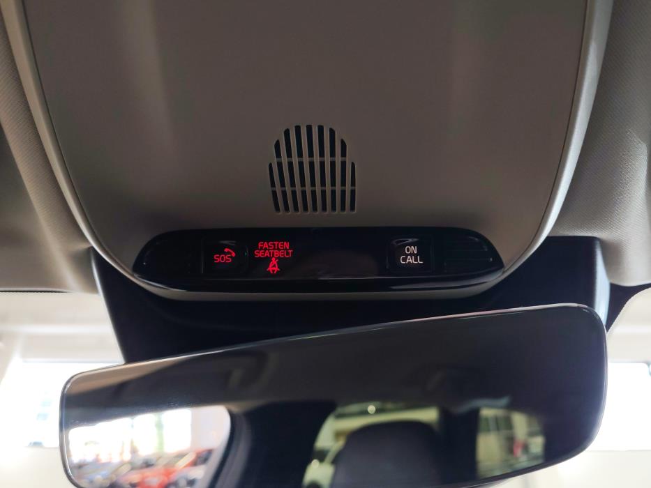 VOLVO V90 2021