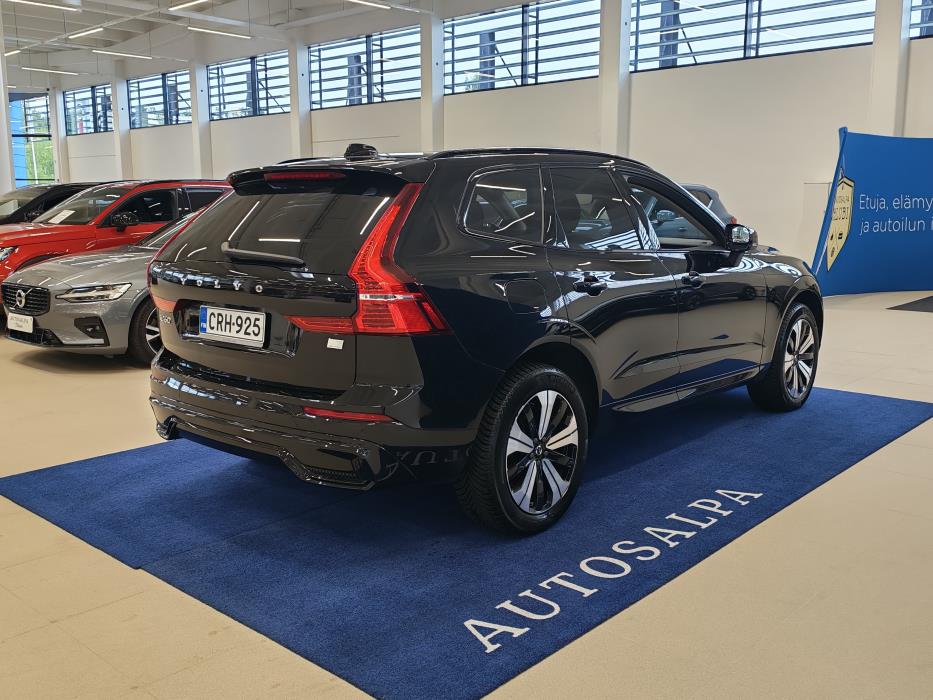 VOLVO XC60 2023
