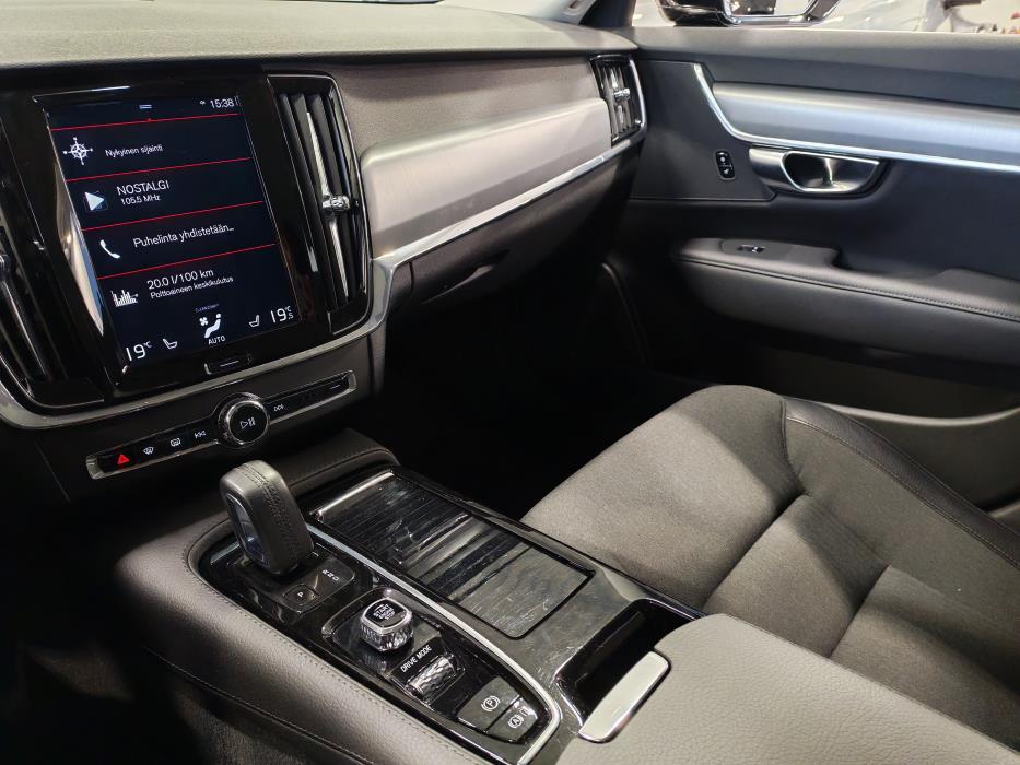 VOLVO V90 2020