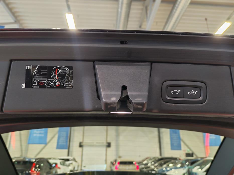 VOLVO V90 2020