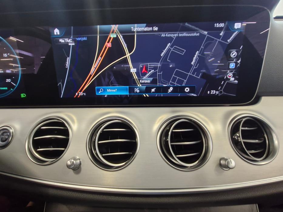 MERCEDES-BENZ E 2022