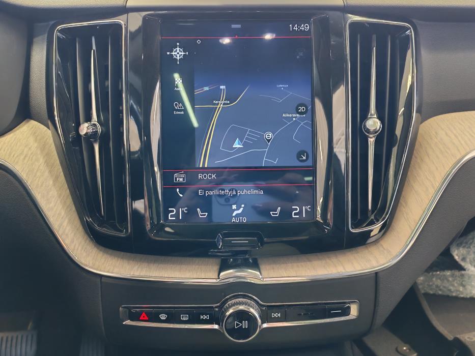 VOLVO XC60 2018