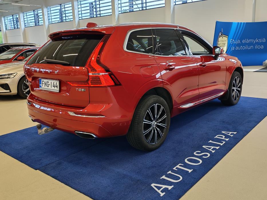 VOLVO XC60 2018