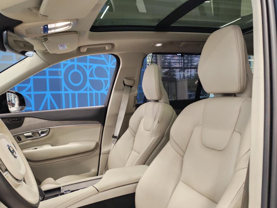 VOLVO XC90 2023