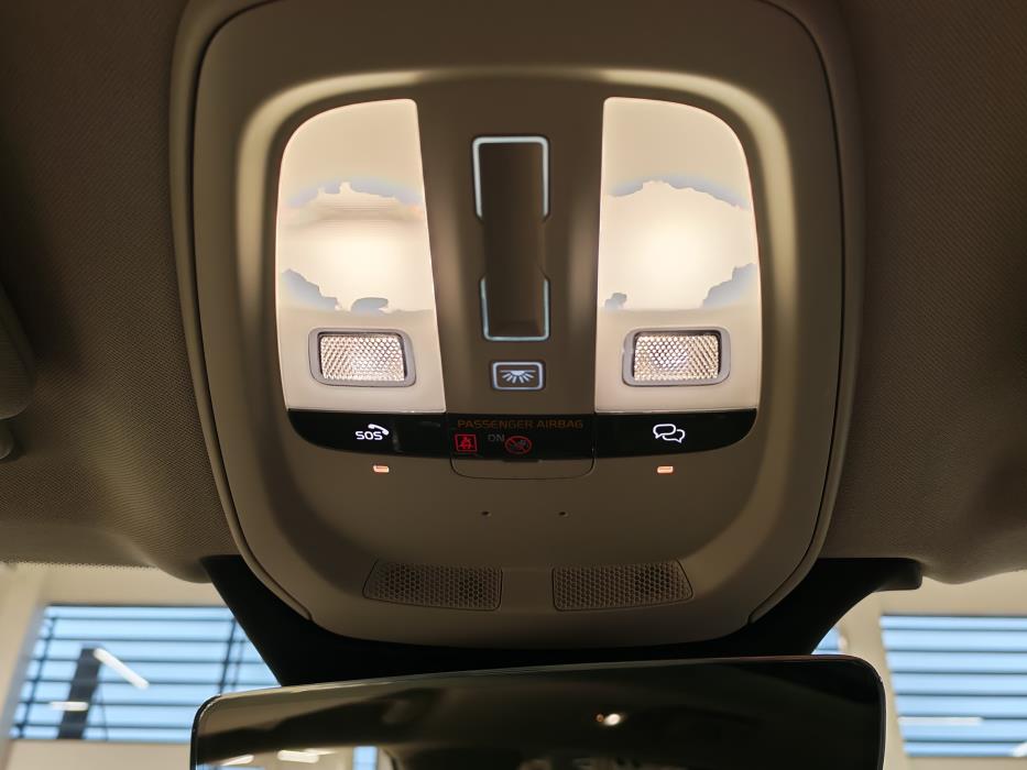 VOLVO XC90 2023