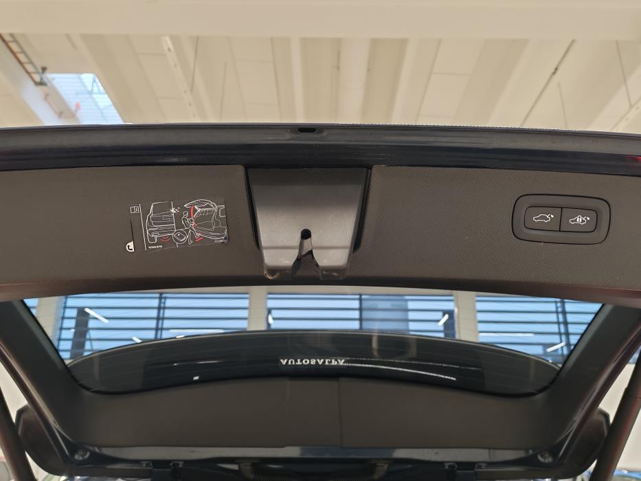 VOLVO XC90 2023