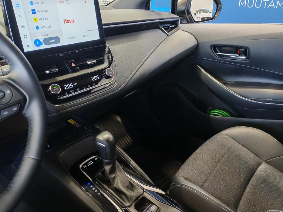 TOYOTA Corolla 2023