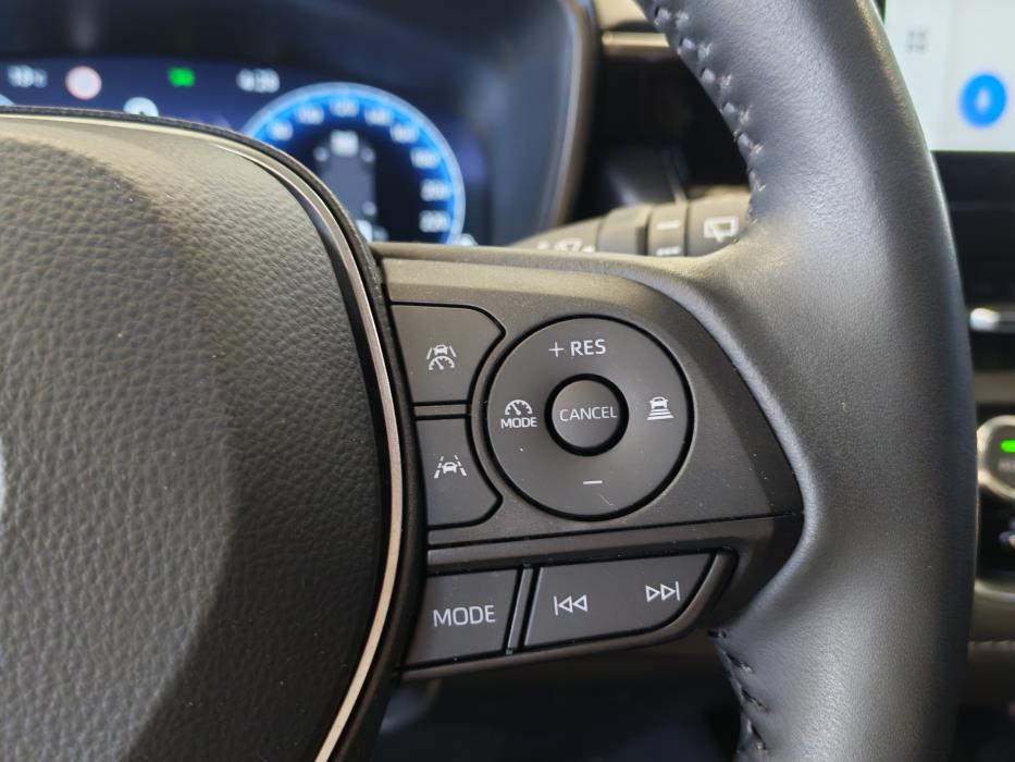 TOYOTA Corolla 2023