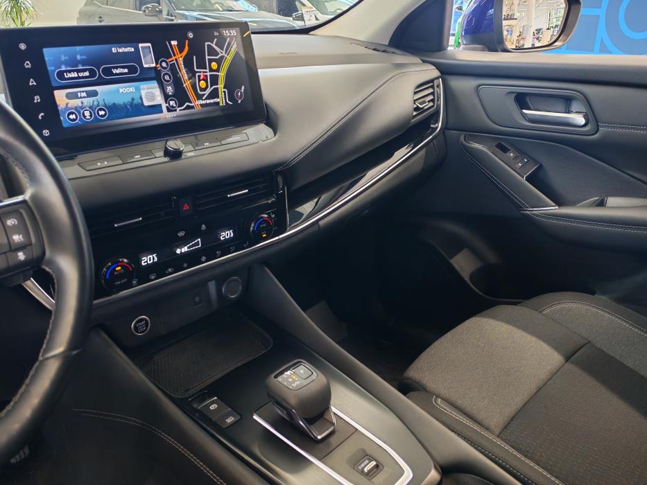 NISSAN Qashqai 2022