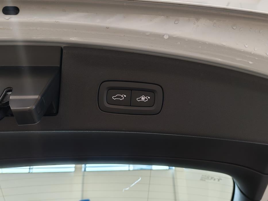 POLESTAR 2 2023