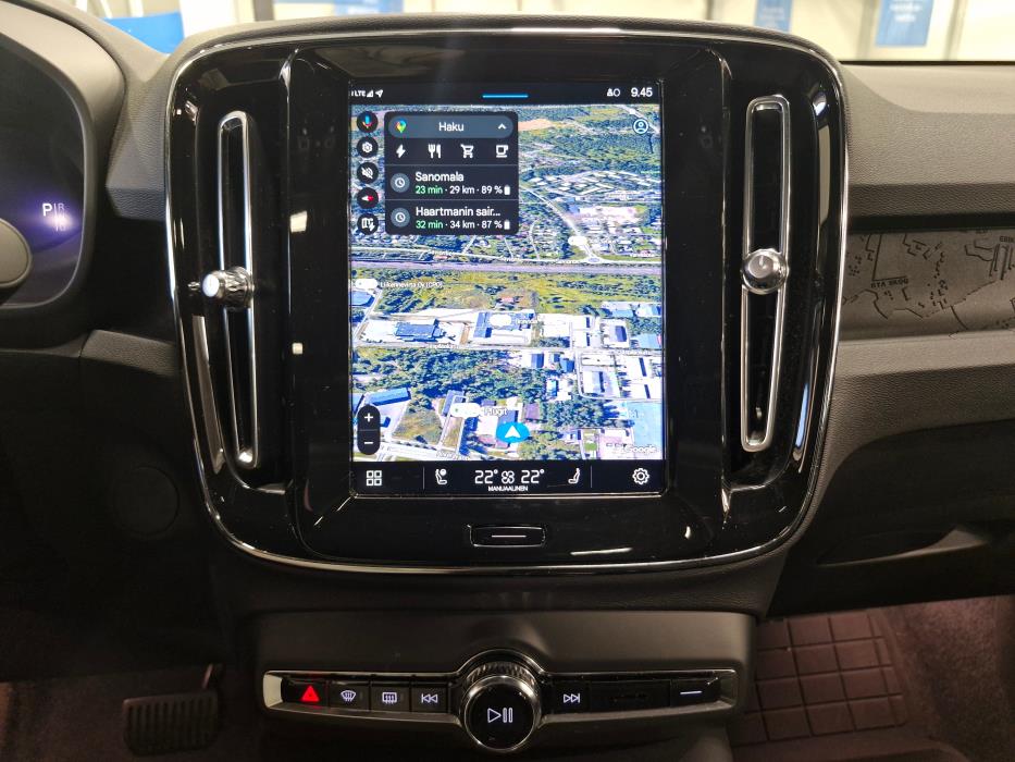 VOLVO C40 2024