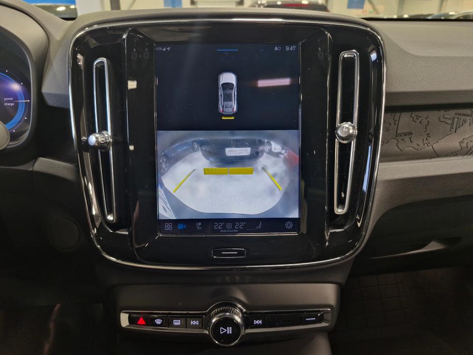VOLVO C40 2024