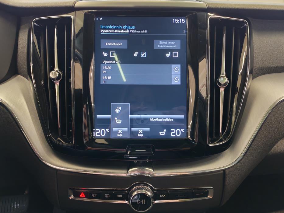 VOLVO XC60 2018