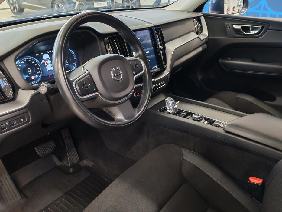 VOLVO XC60 2018