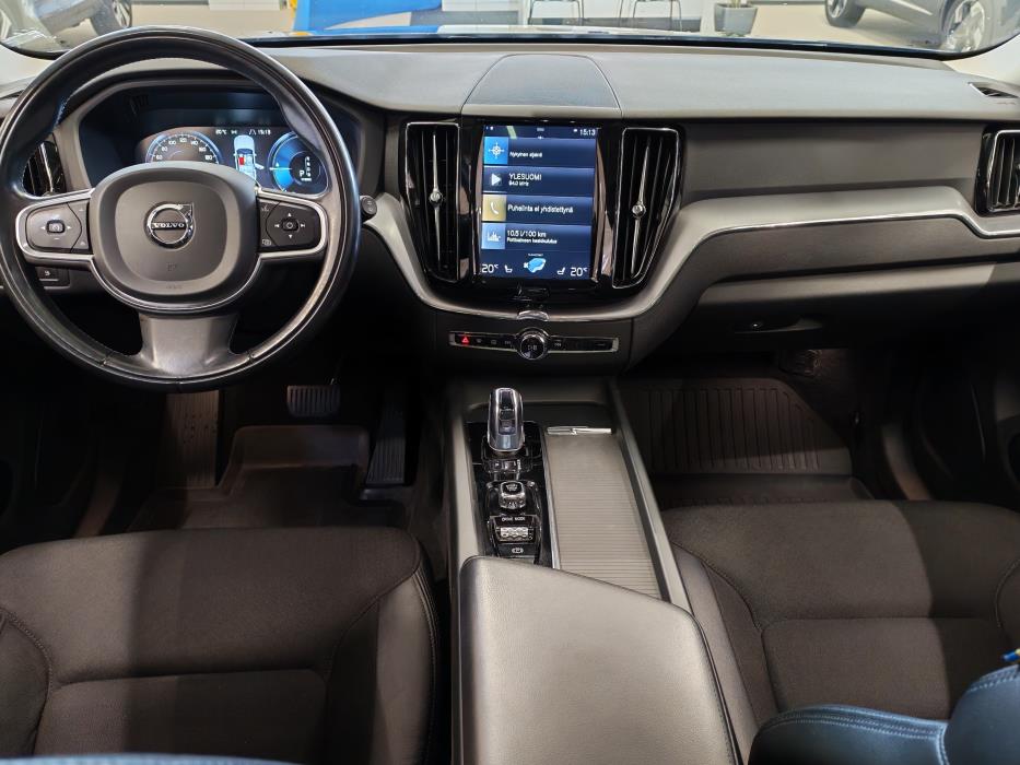 VOLVO XC60 2018