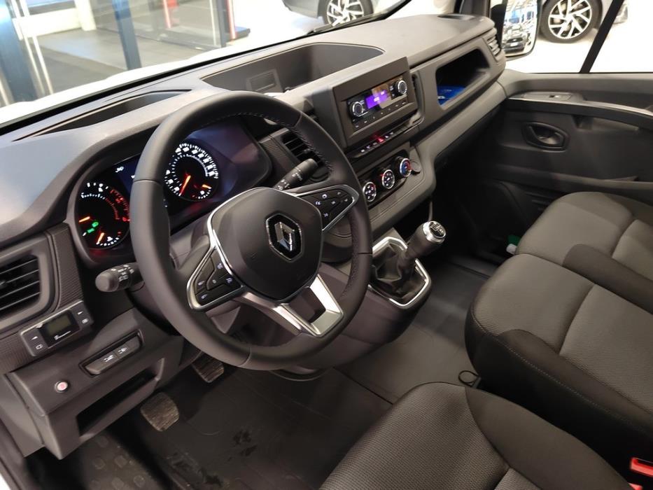 RENAULT Trafic 2022
