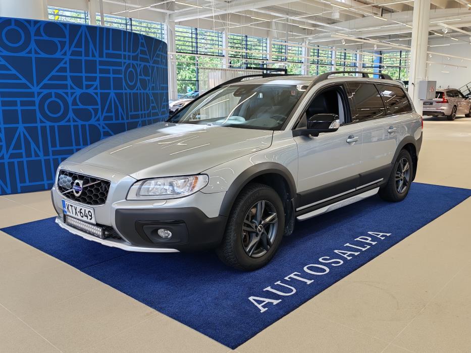 VOLVO XC70 2015