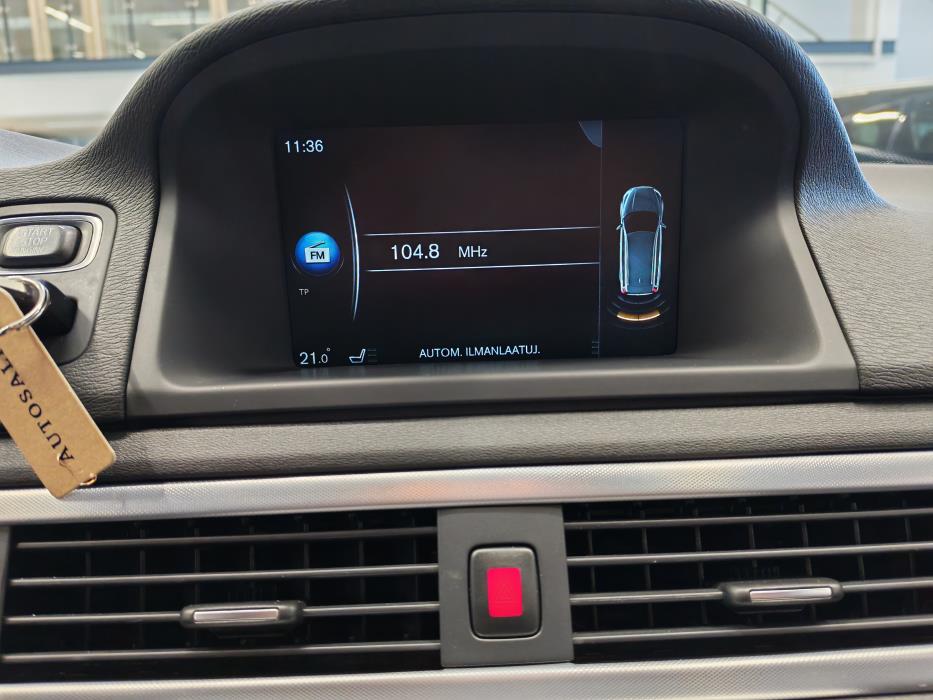 VOLVO XC70 2015