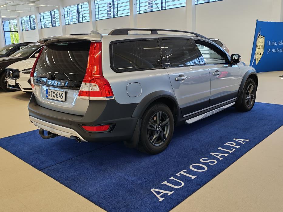 VOLVO XC70 2015