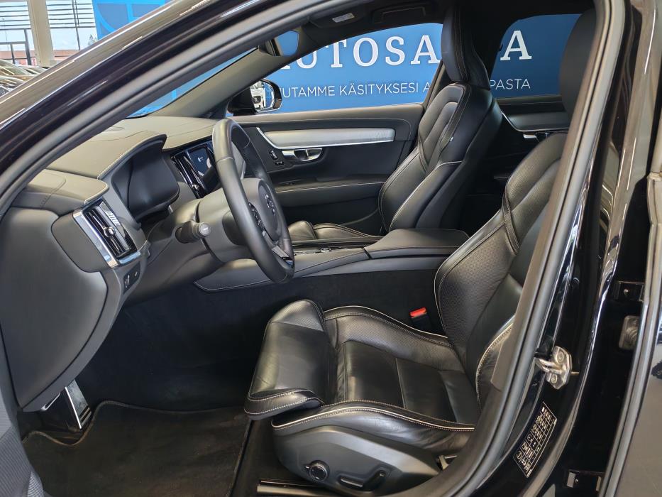 VOLVO V90 2022