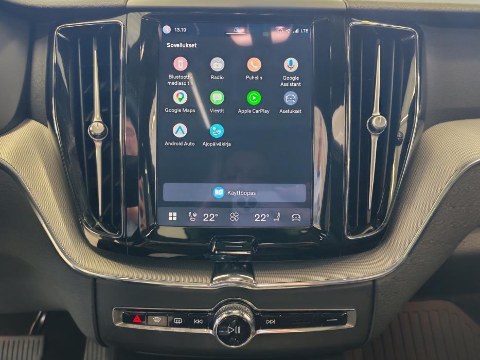 VOLVO XC60 2024