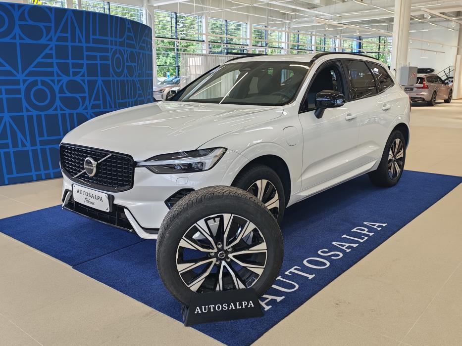 VOLVO XC60 2024