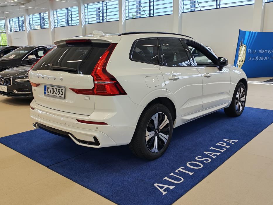 VOLVO XC60 2024