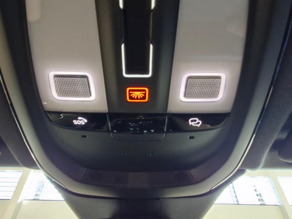 VOLVO XC60 2024