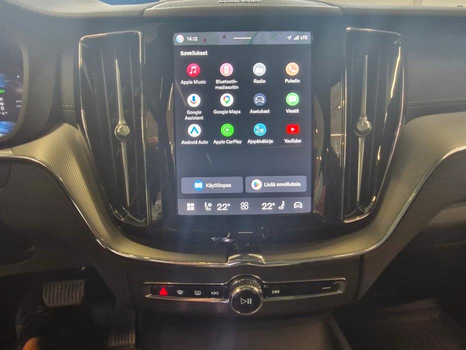 VOLVO XC60 2024