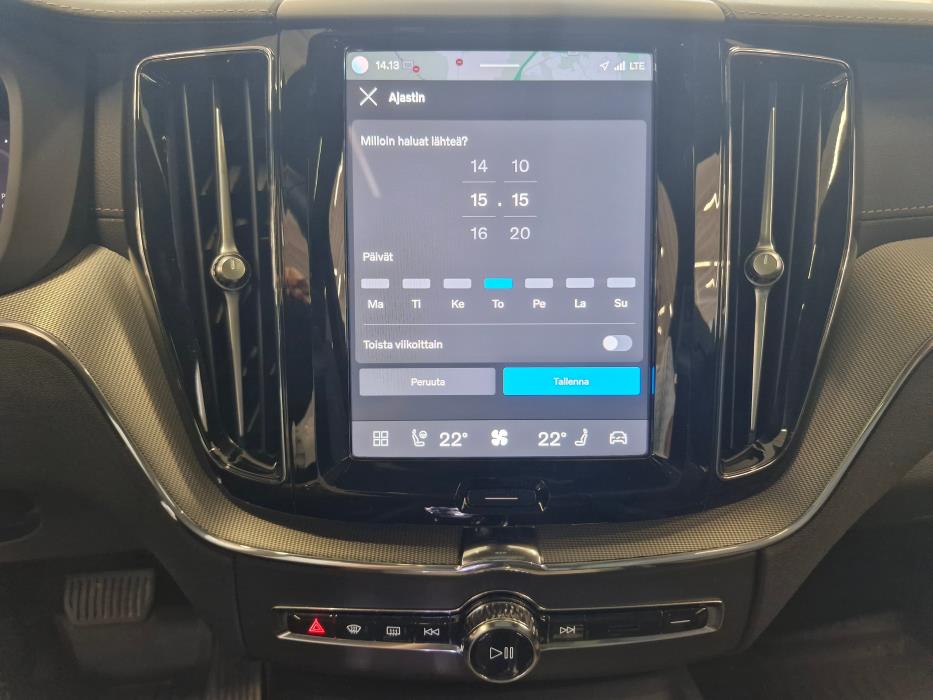 VOLVO XC60 2024