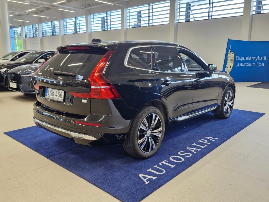 VOLVO XC60 2024