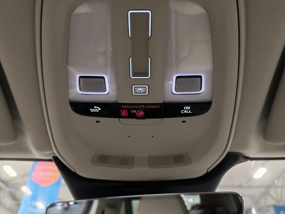 VOLVO XC60 2022