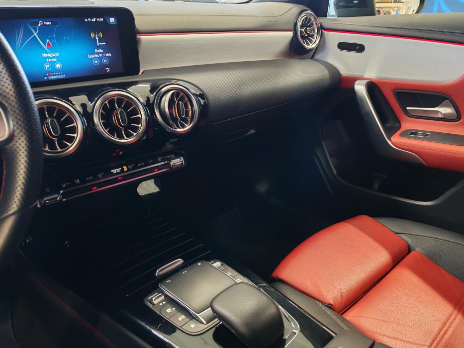 MERCEDES-BENZ CLA 2021