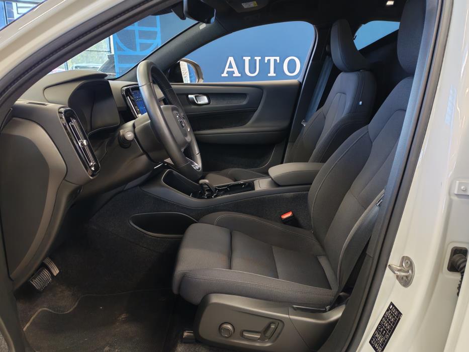VOLVO C40 2024