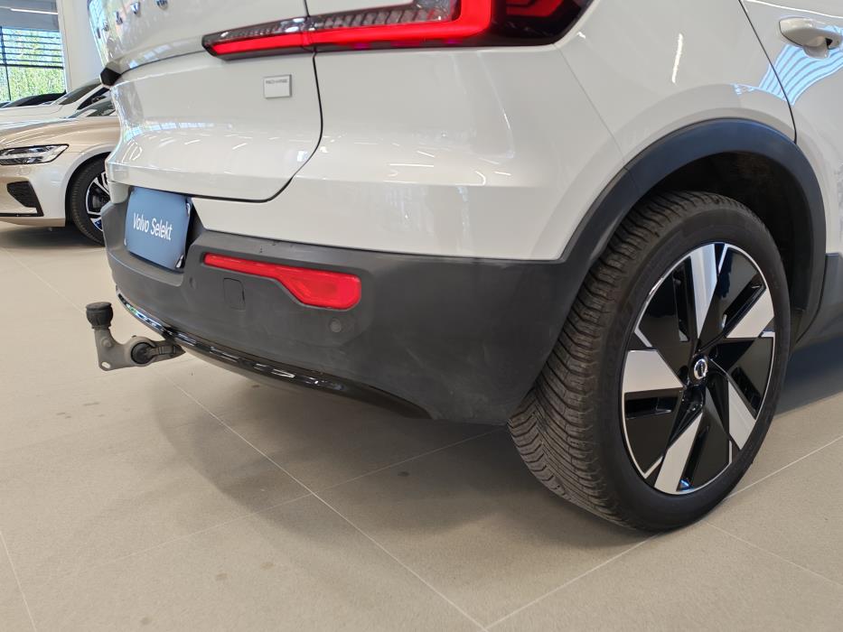 VOLVO C40 2024