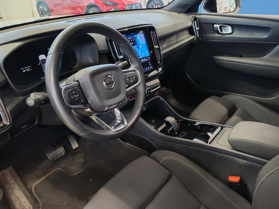 VOLVO C40 2024