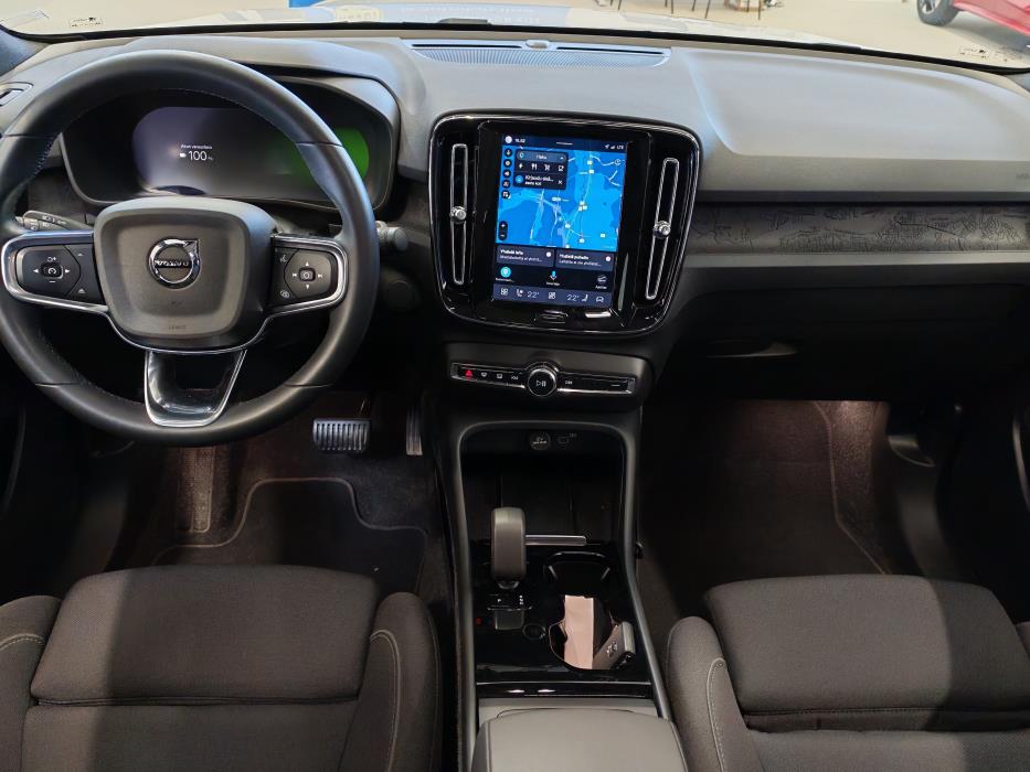 VOLVO C40 2024
