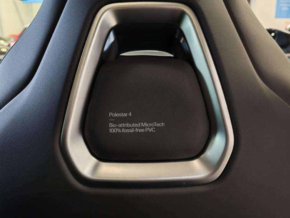 POLESTAR 4 2026