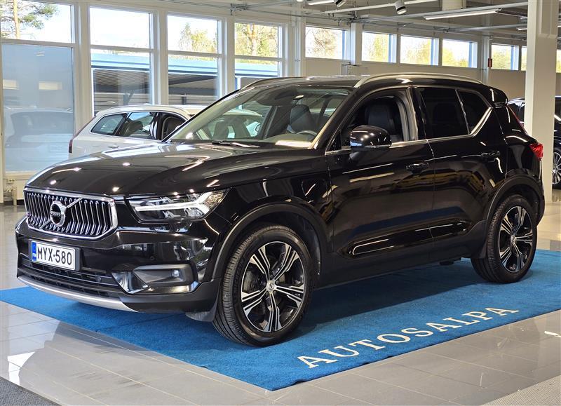 VOLVO XC40 2021