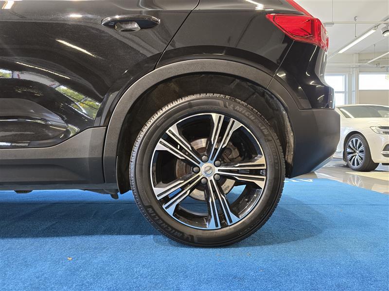 VOLVO XC40 2021