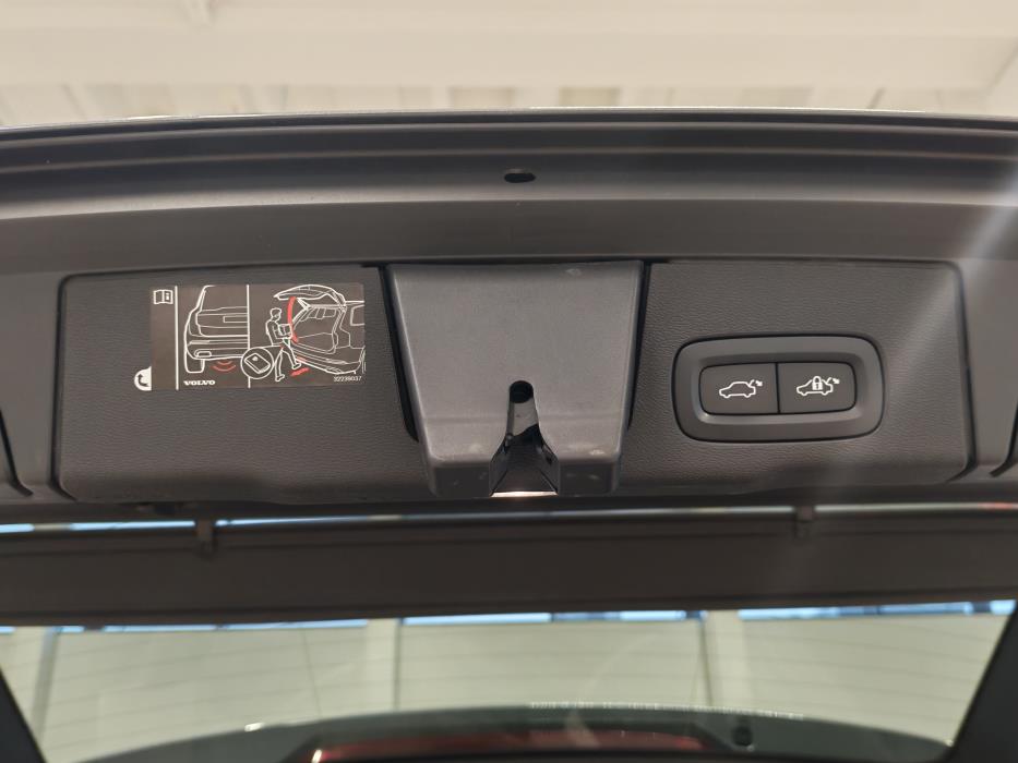 VOLVO XC60 2019