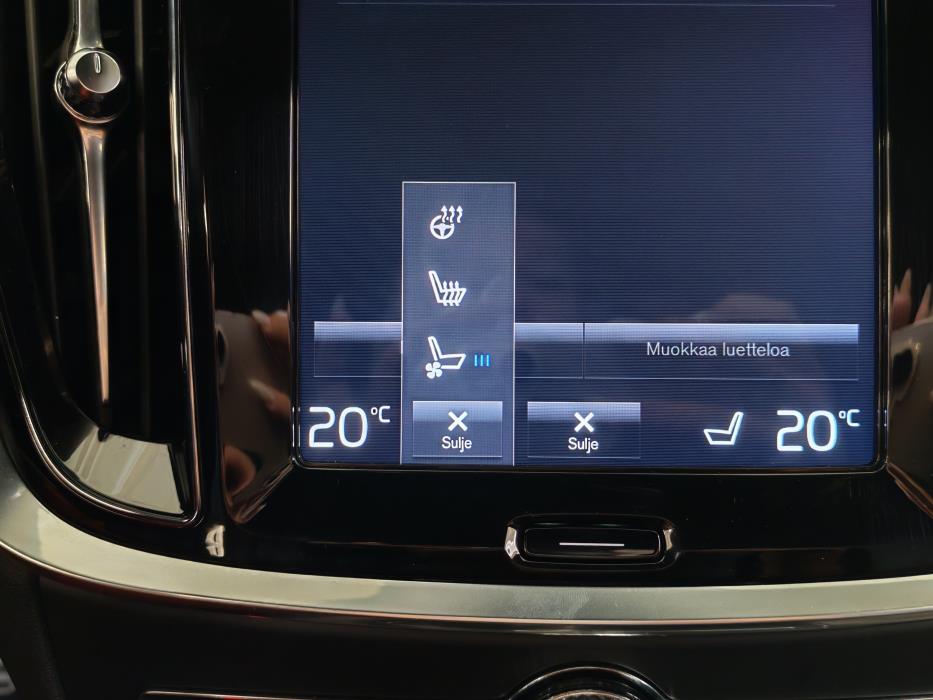 VOLVO V60 2020