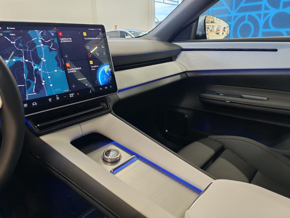 POLESTAR 4 2026