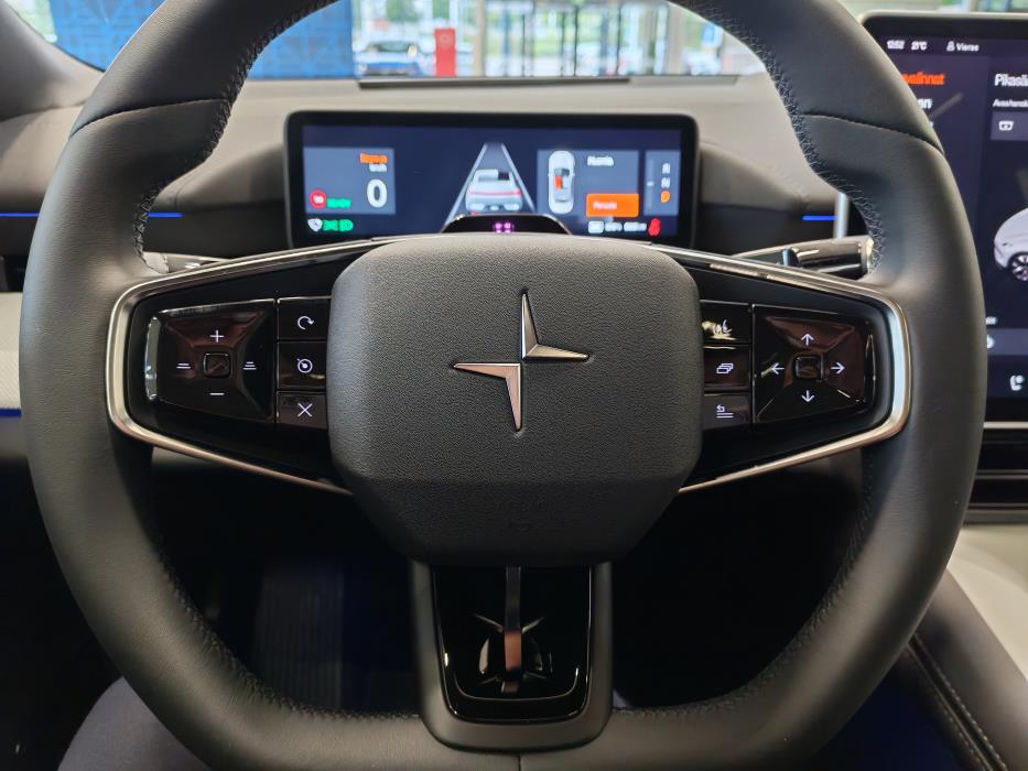 POLESTAR 4 2026